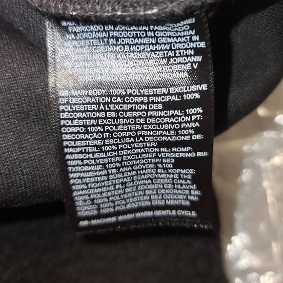 The North Face Women's Black Fleece Jacket - Picture 7 of 8